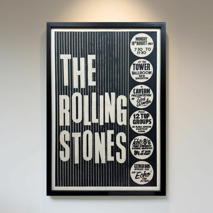 Freshly framed in our Kota Black profile, this vintage Rolling Stones concert poster is a stunning piece of design AND history 🎸